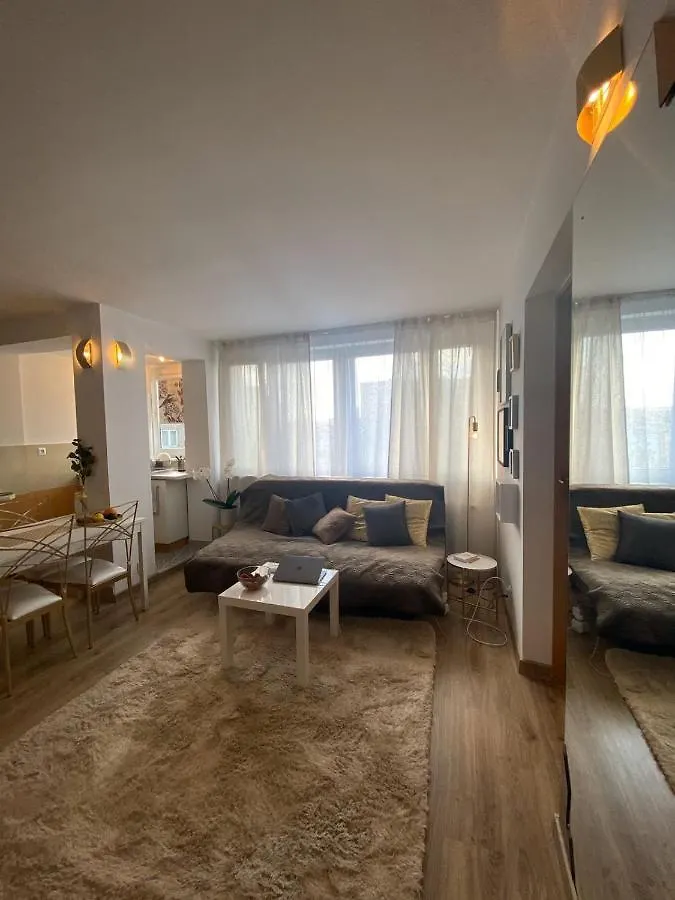 Vicky - New Apartment Centrum Srodmiescie وارسو 0*,  بولندا